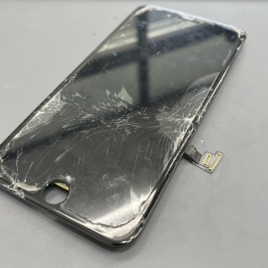 iPhone8Plus フロントパネル交換