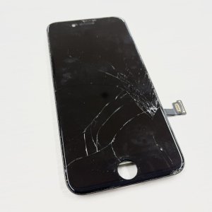 iPhone8　フロントパネル交換