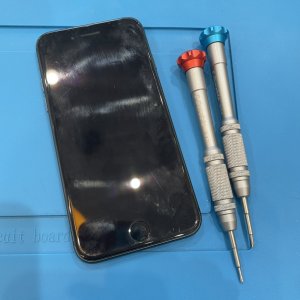 iPhone8 基板修理