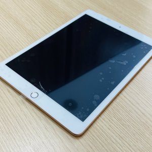 iPad8 A2429 フロントパネル交換