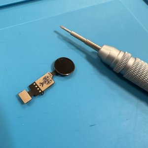 iPhone7 ホームボタン交換