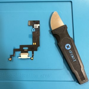 iPhoneXR ライトニング交換