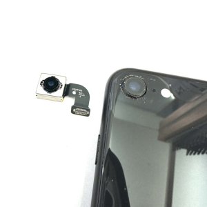 iPhoneSE2　アウトカメラ修理