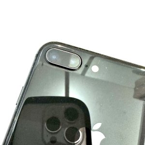 iPhone8Plus　アウトカメラ修理