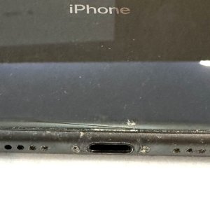 iPhoneSE2　ライトニング修理