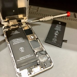 iPhone6s バッテリー交換