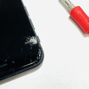 iPhoneSE2 フロントパネル交換