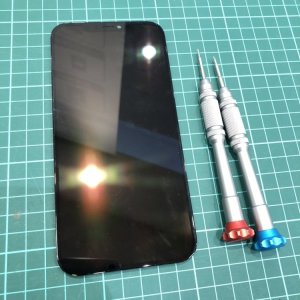 iPhone12ProMax フロントパネル交換