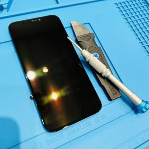 iPhone12 パネル交換