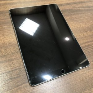 iPad Pro 10.5インチ リンゴループ