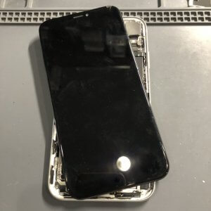 iPhoneXS 液晶交換