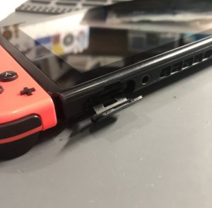 任天堂スイッチ ゲームカードスロット交換