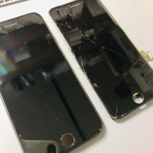 iPhoneSE2 フロントパネル交換