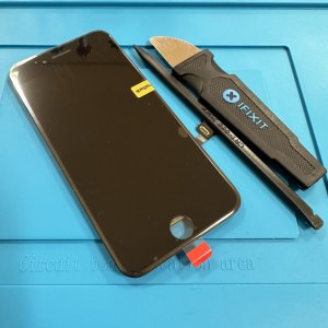 iPhoneSE3 液晶交換