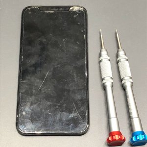 iPhone11 フロントパネル交換