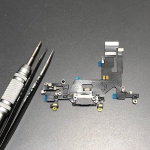 iPhone11 ライトニング交換