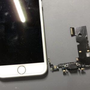 iPhone8 ライトニング交換(充電不良)