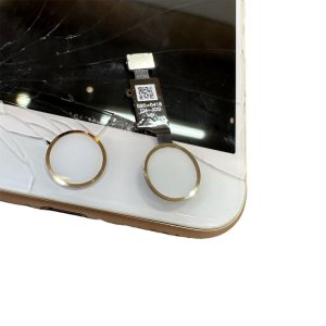 iPhone8 ホームボタン修理