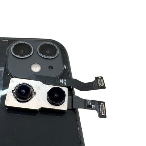 iPhone11 アウトカメラ修理