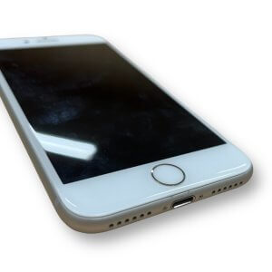 iPhone8 ライトニング修理