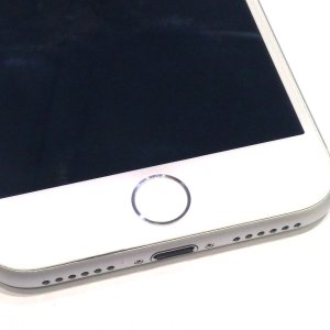 iPhone8 ホームボタン修理