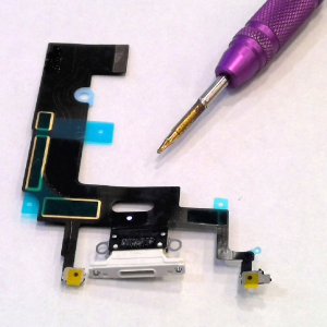 iPhoneXRライトニング修理