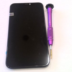 iPhone11 フロントパネル交換