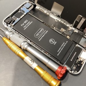 iPhoneSE2 バッテリー 交換修理 即日