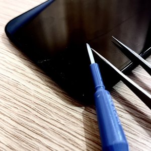 iPhone11 フロントパネル交換