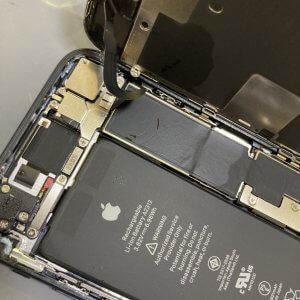 iPhone8 水没 バッテリー交換