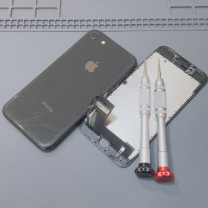iPhone8 液晶交換