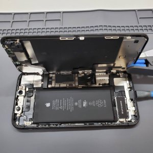 iPhone11 バッテーリー交換
