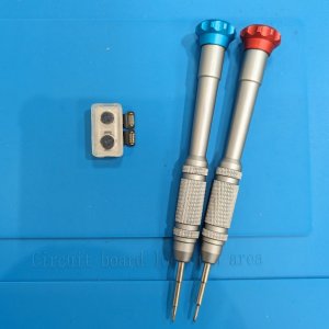 iPhone8Plus（アイフォン8プラス）アウトカメラ修理