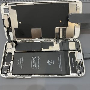 iPhone8 バッテリー交換