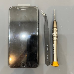 iPhoneSE(第2世代)修理 フロントパネル交換