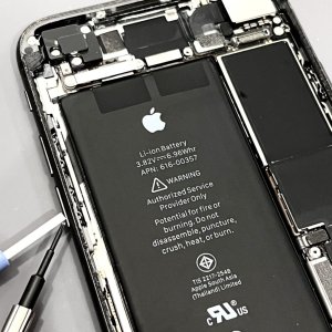 iPhone8 バッテリー交換