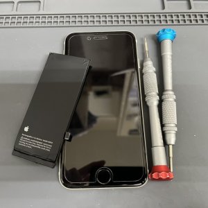 iPhoneSE3 バッテリー交換 即日修理