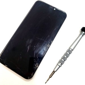 iPhone11 フロントパネル交換