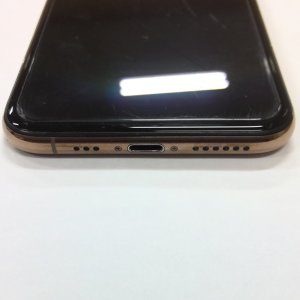 iPhoneXSMax ライトニング交換
