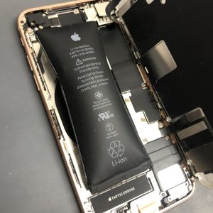 iPhone8 バッテリー交換