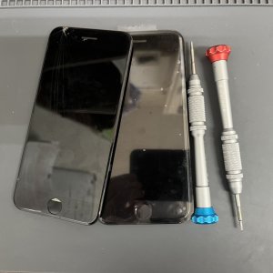 iPhoneSE2 パネル交換