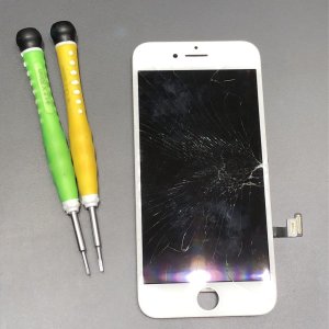 iPhone8 フロントパネル交換