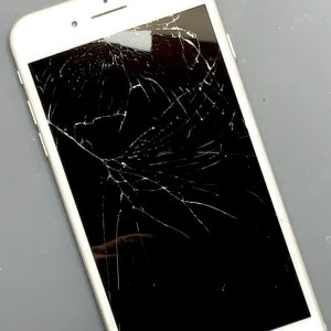 iPhone8Plus パネル交換修理