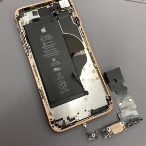 iPhone8 ライトニング交換