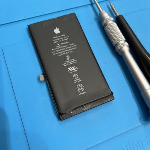 iPhone12 バッテリー交換