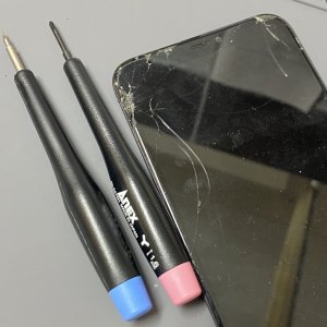 iPhone11 フロントパネル交換