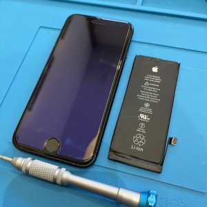 iPhone8 バッテリー交換