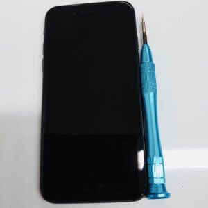 iPhone8 フロントパネル交換