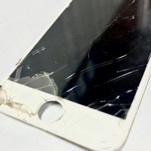 iPhone6　　フロントパネル交換