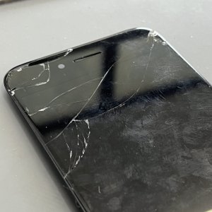 iPhone7 フロントパネル交換